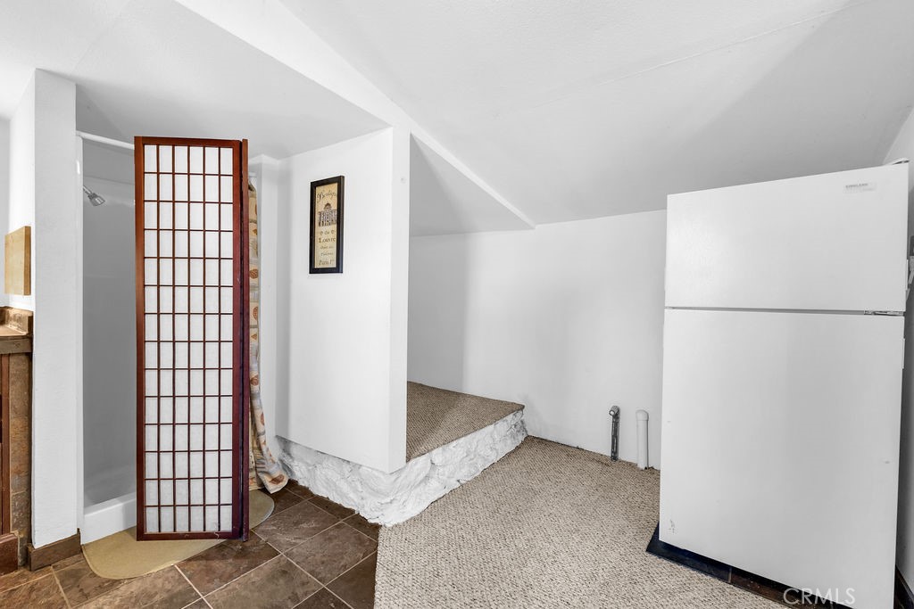 53705 Country Club Drive Idyllwild, CA 92549 - Photo 25 of 26 a view of a hallway with closet
