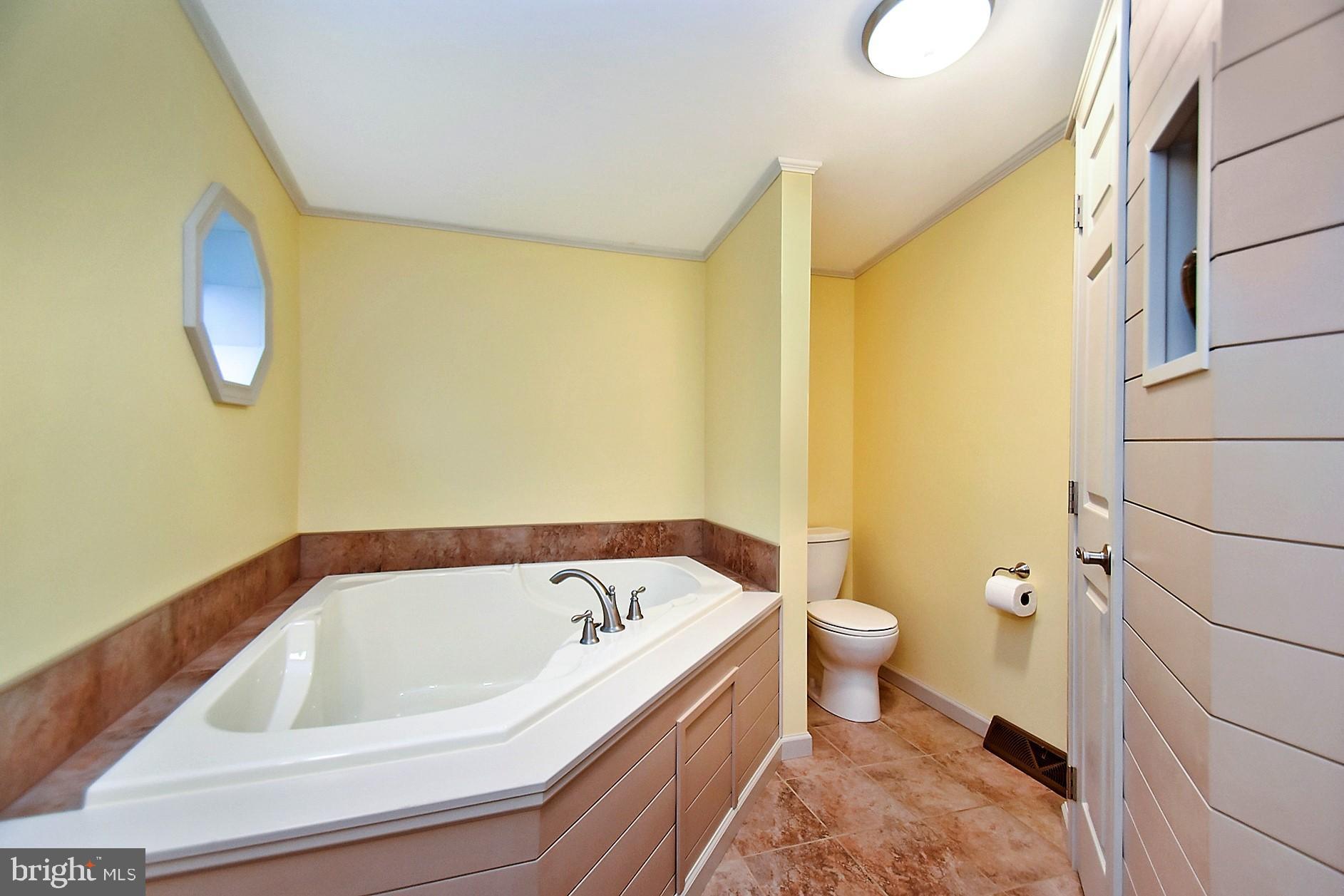 4317 Levans Road Orefield, PA 18069 - Photo 22 of 36 Gallery Image 22