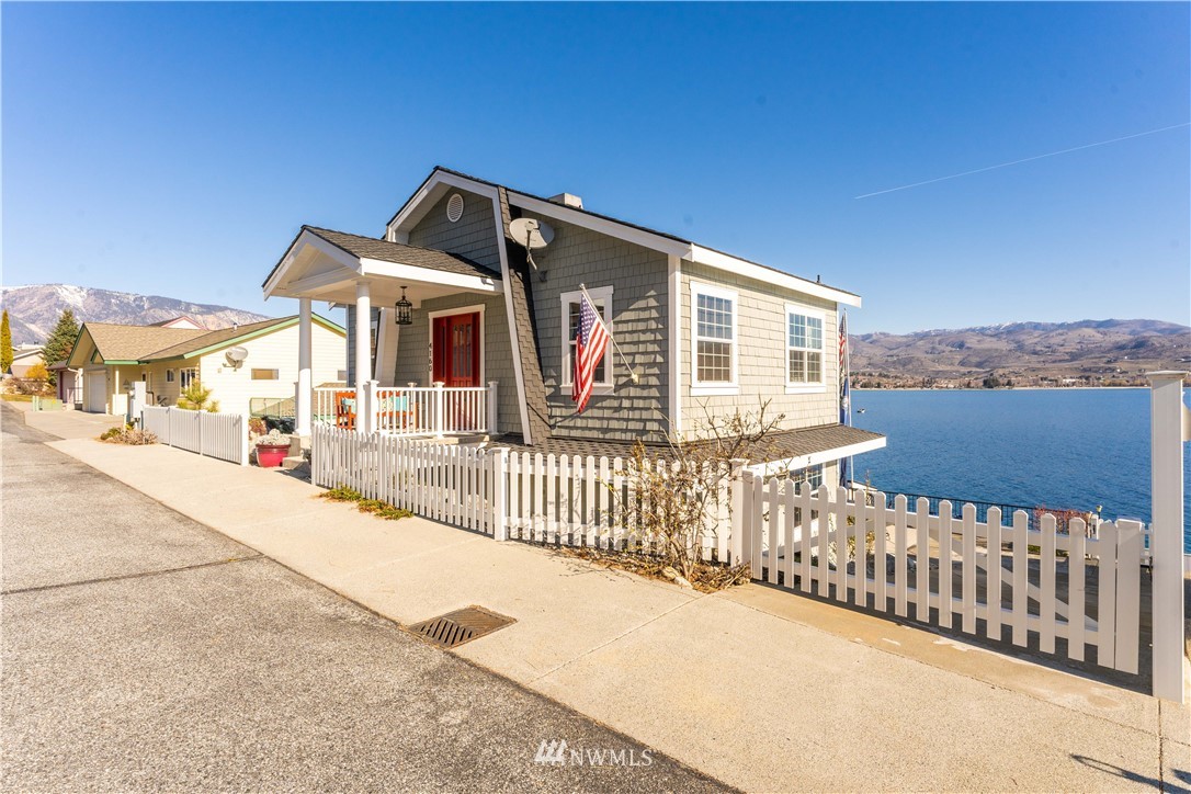 4160 South Lakeshore Road Chelan, WA 98816 - Photo 25 of 30 Gallery Image 25