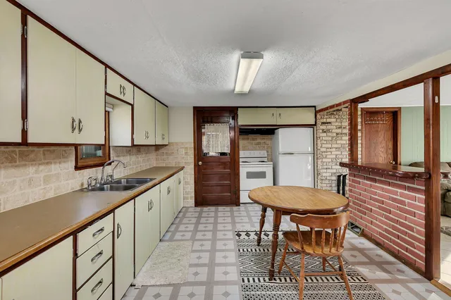 $335,000 | 19936 Major Avenue, Hutchinson, MN 55350