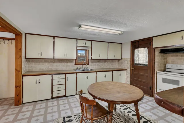 $335,000 | 19936 Major Avenue, Hutchinson, MN 55350