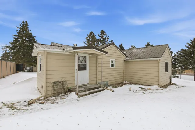 $315,000 | 19936 Major Avenue, Hutchinson, MN 55350