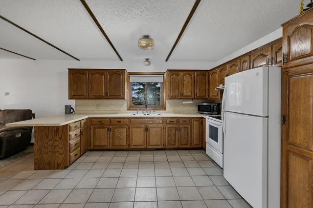 $335,000 | 19936 Major Avenue, Hutchinson, MN 55350