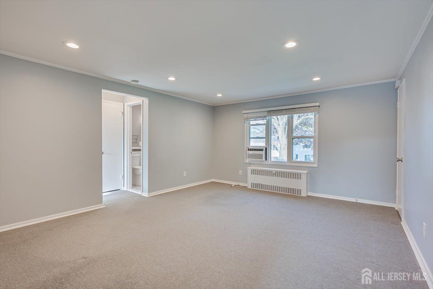 29 B Garfield Park Edison, NJ 08837 - Photo 5 of 18
