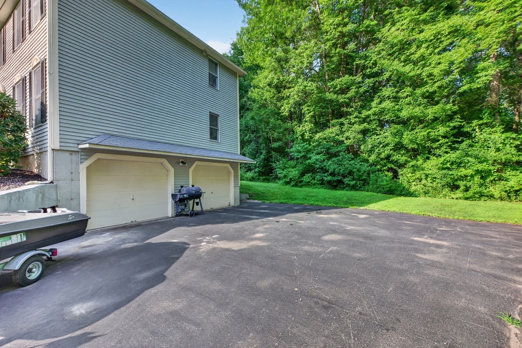 8 Mark's Way Sutton, MA 01590 - Photo 40 of 42