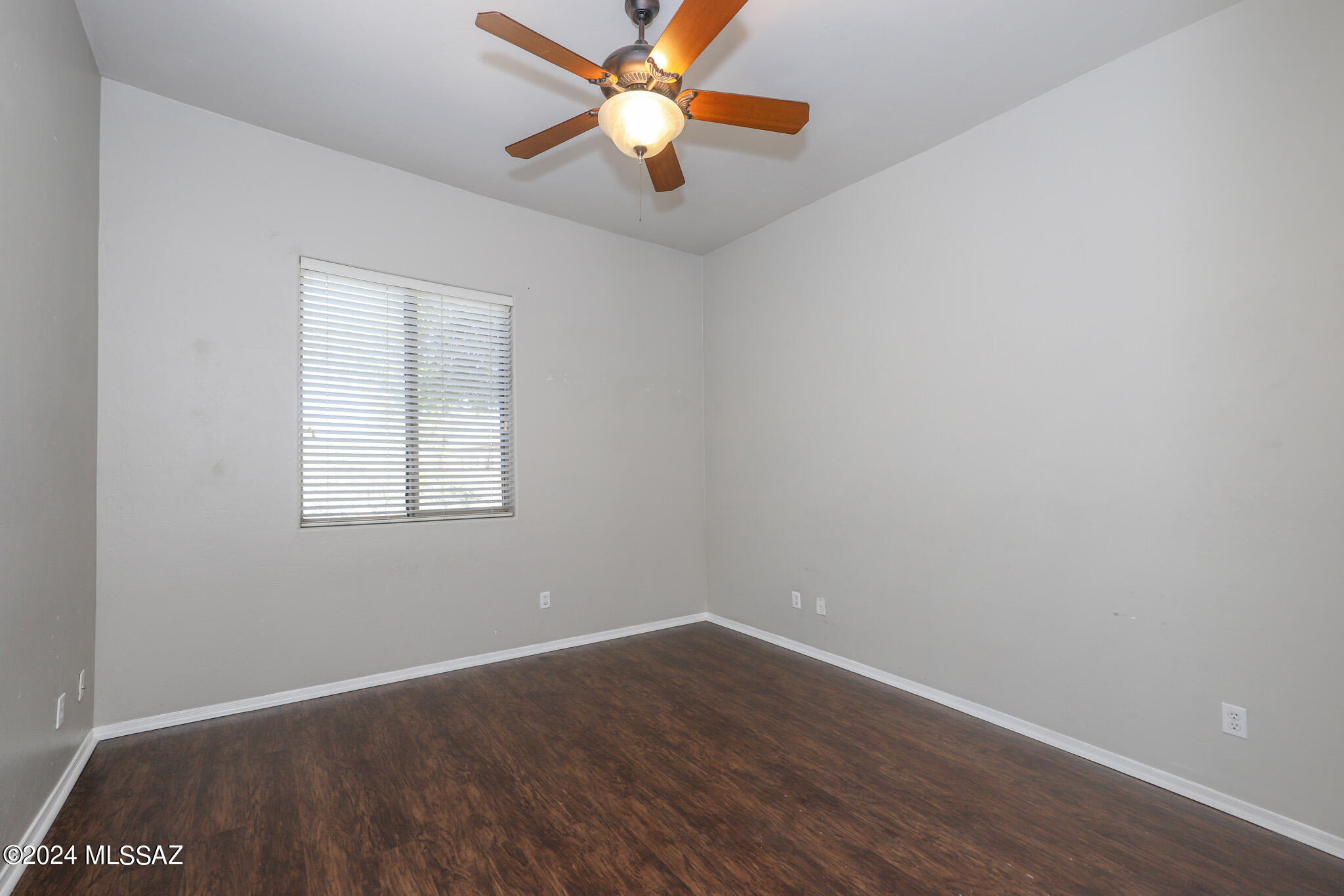 7856 North Rondure Loop Tucson, AZ 85743 - Photo 33 of 42