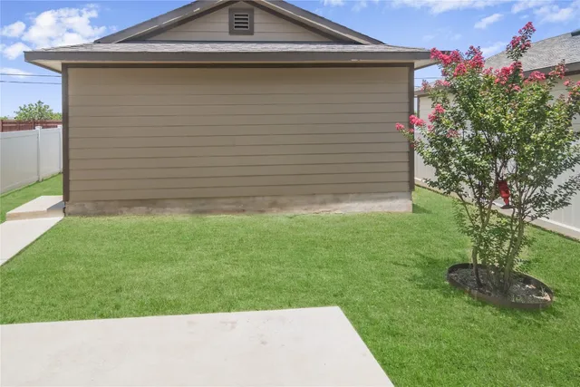 $1,995 | 332 Cane River Road, Pflugerville, TX 78660