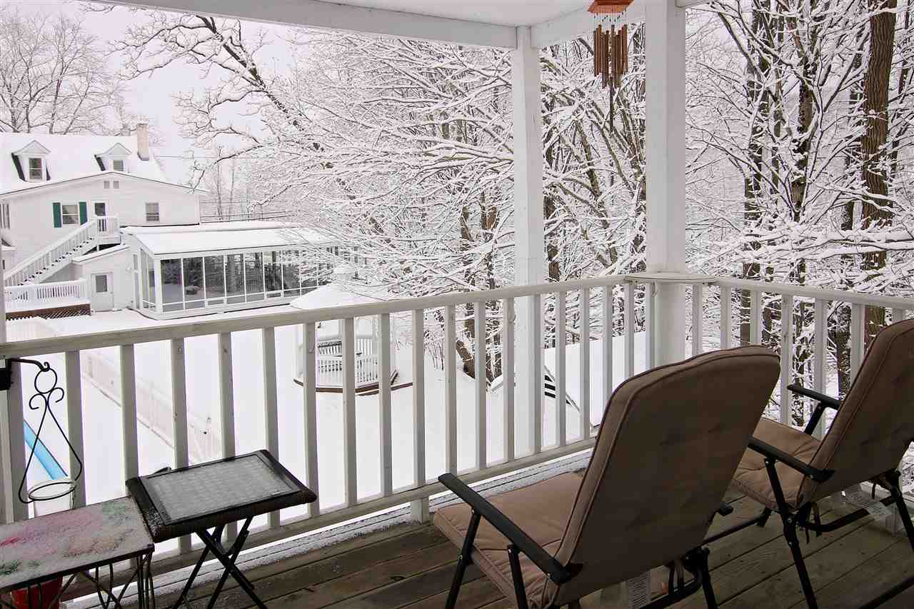 117 Mountain Road, Unit 301 Stowe, VT 05672 - Photo 16 of 27 Gallery Image 16