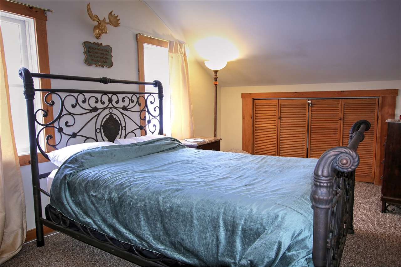 117 Mountain Road, Unit 301 Stowe, VT 05672 - Photo 20 of 27 Gallery Image 20
