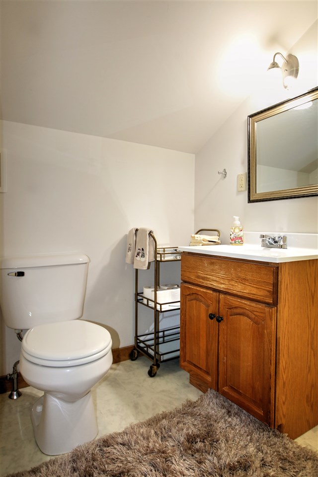117 Mountain Road, Unit 301 Stowe, VT 05672 - Photo 22 of 27 Gallery Image 22