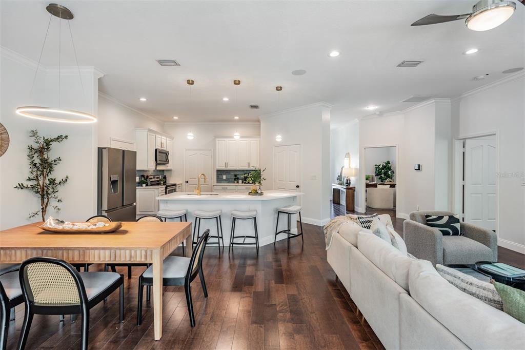 4003 South Shamrock Road Tampa, FL 33611 - Photo 12 of 38 a view of a dining room with furniture