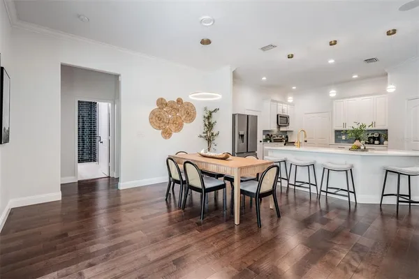 $925,000 | 4003 South Shamrock Road, Tampa, FL 33611