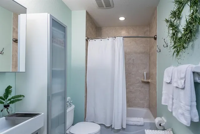 $4,500 | 3334 Purple Martin Drive, Unit 212, Punta Gorda, FL 33950