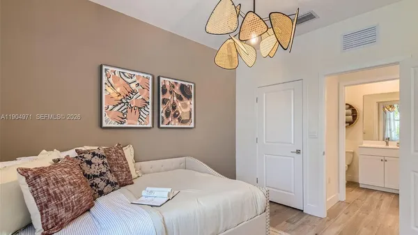 $4,300 | 117 Southwest 170th Avenue, Unit 117, Pembroke Pines, FL 33027