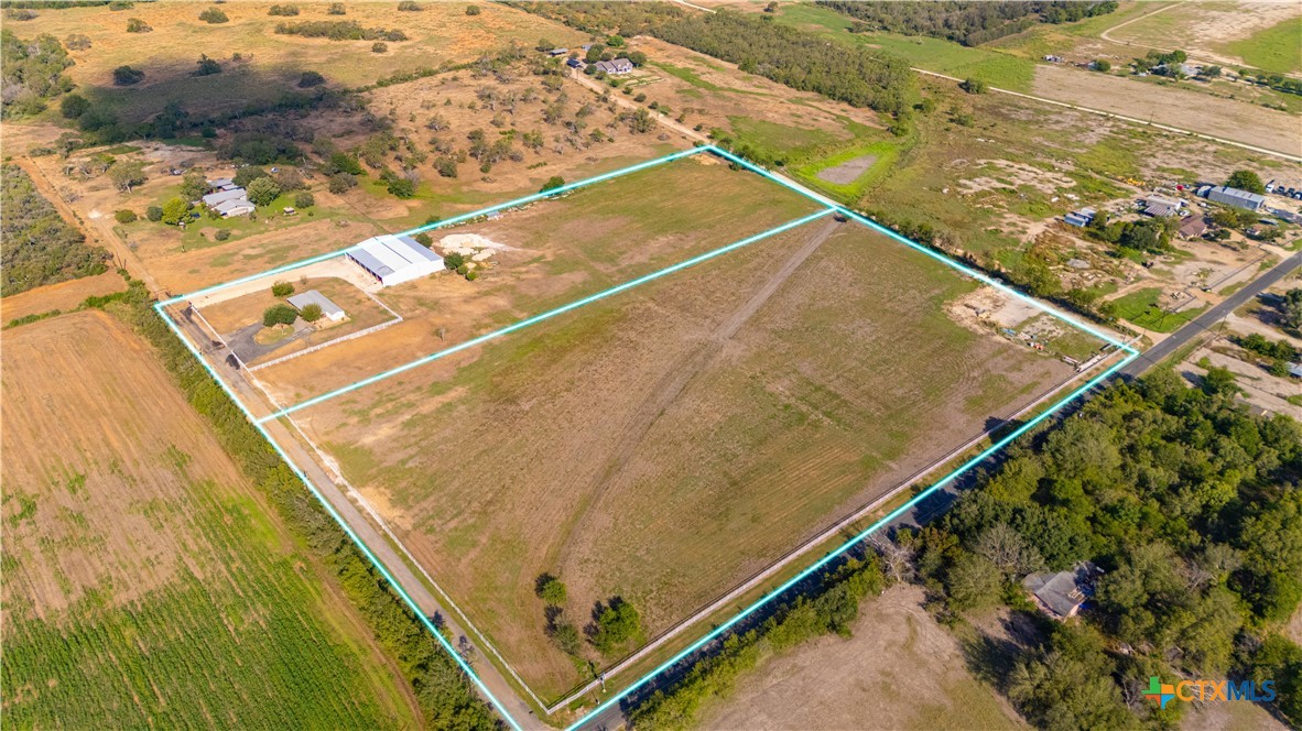 11791 Kinney Road Atascosa, TX 78002 - Photo 5 of 20 a view of an outdoor space