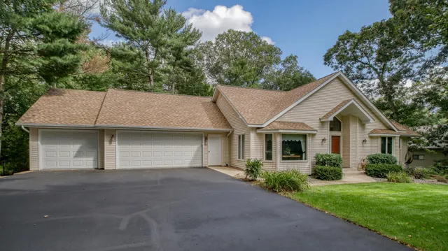 $499,900 | 1351 Brentwood Terrace, Eau Claire, WI 54703