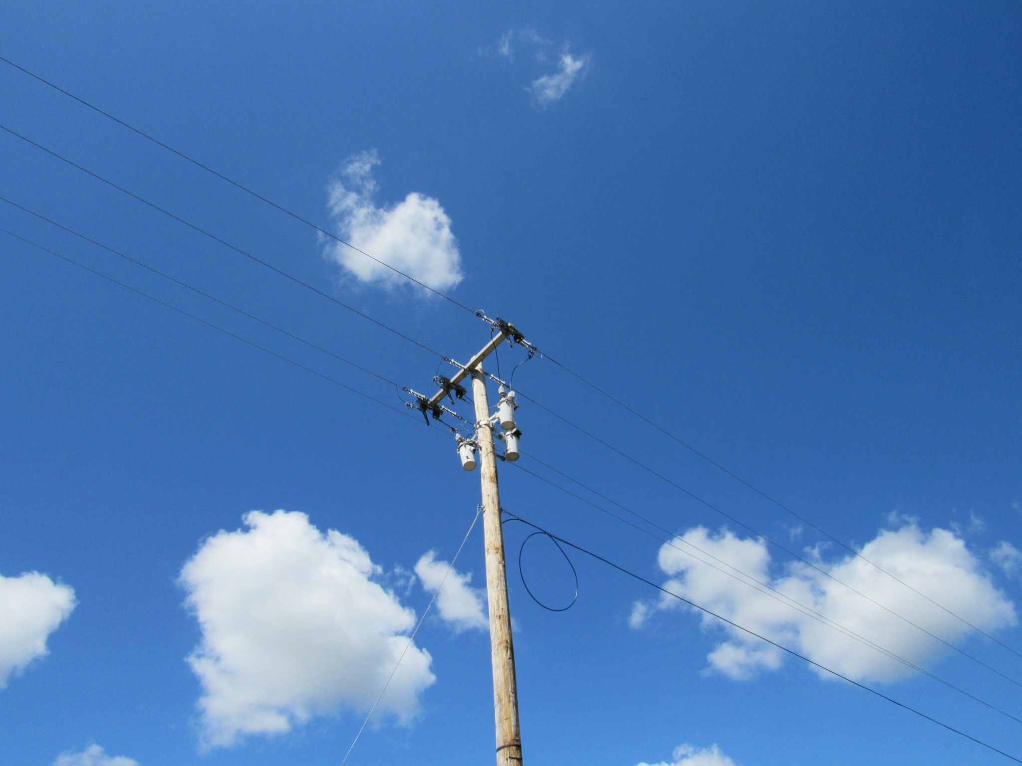 2 Birdsong Road North Holladay, TN 38341 - Photo 8 of 11 a light fixture a glass table and a fire place in a room