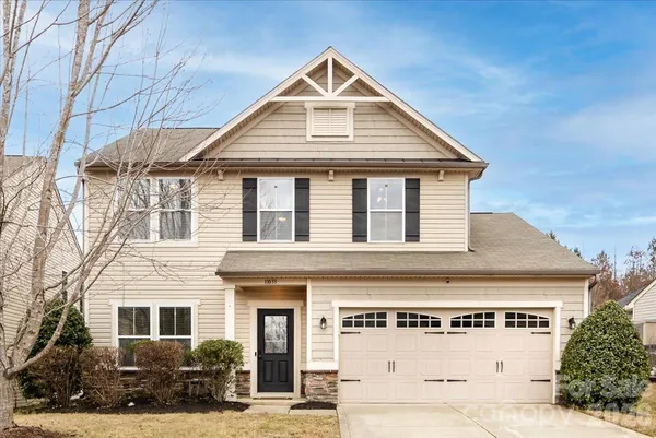 a view of a house of a yard