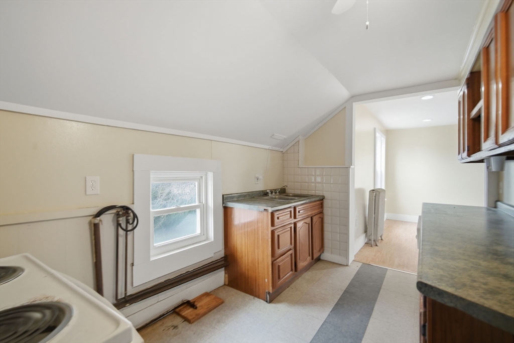 76 Hampden Street Springfield, MA 01151 - Photo 23 of 40 Gallery Image 23