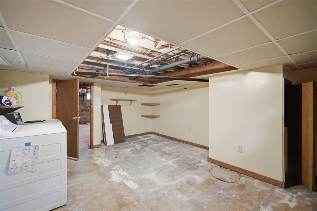 76 Hampden Street Springfield, MA 01151 - Photo 30 of 40 Gallery Image 30