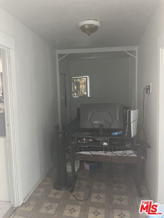 619 West Cherry Street Compton, CA 90222 - Photo 11 of 16