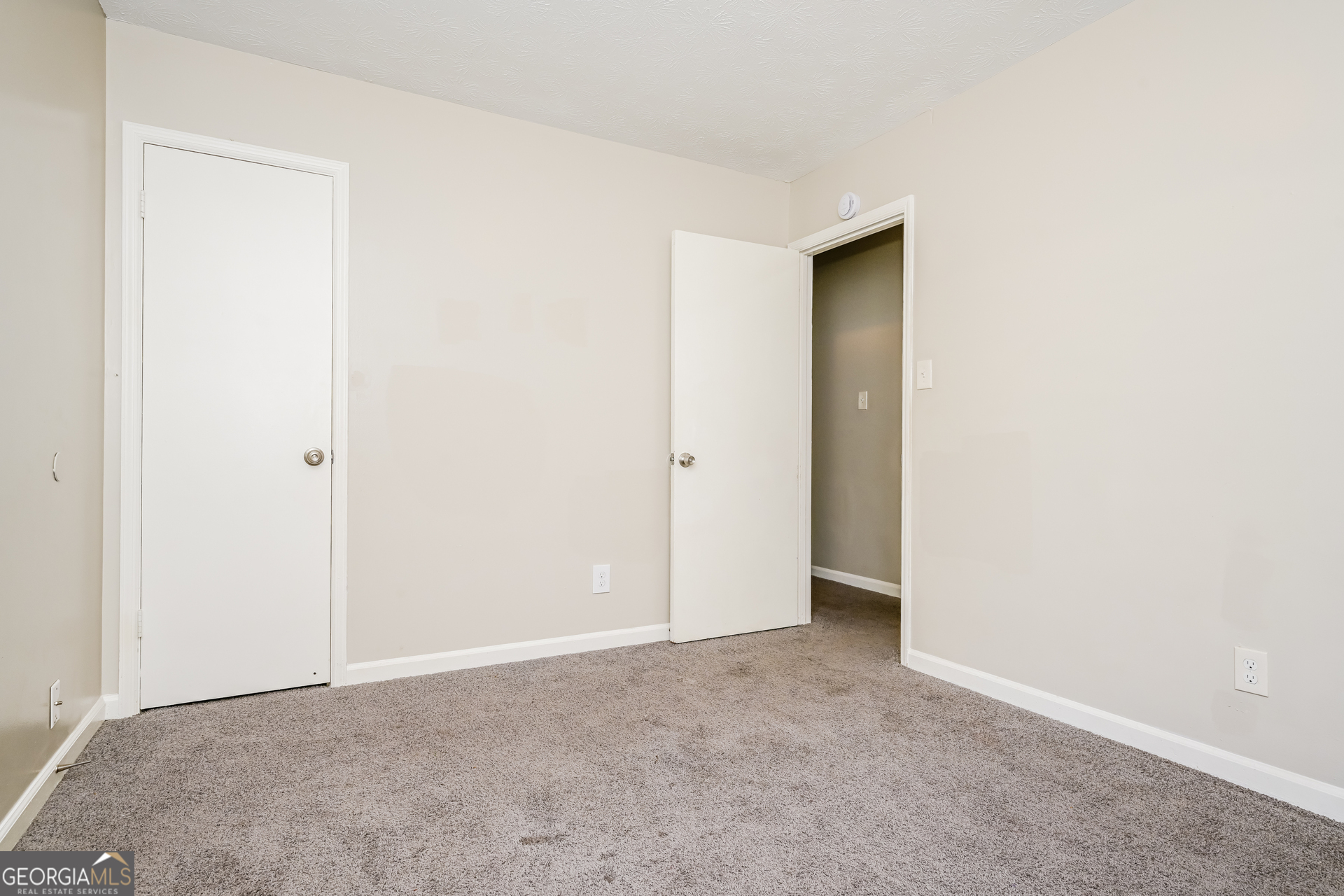 4301 Dogwood Farms Drive Decatur, GA 30034 - Photo 14 of 22 a view of an empty room