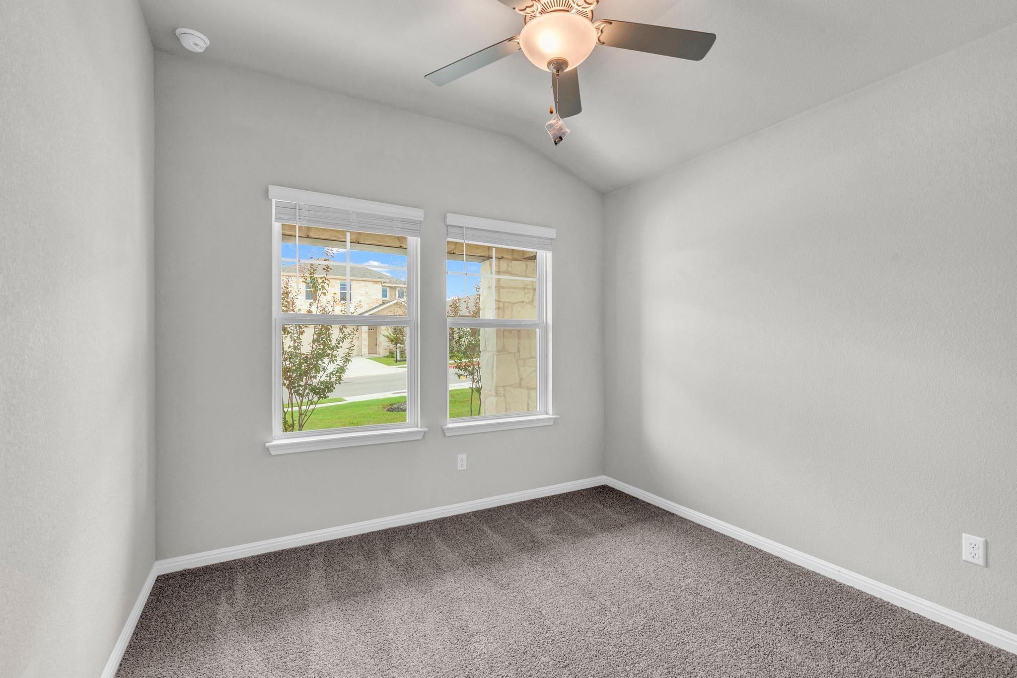 386 El Capitan Loop Dripping Springs, TX 78620 - Photo 22 of 40