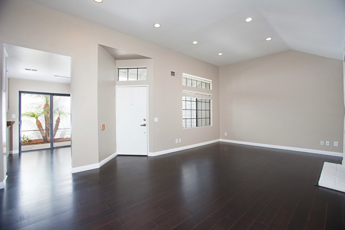 830 Bluewater Road Carlsbad, CA 92011 - Photo 3 of 14