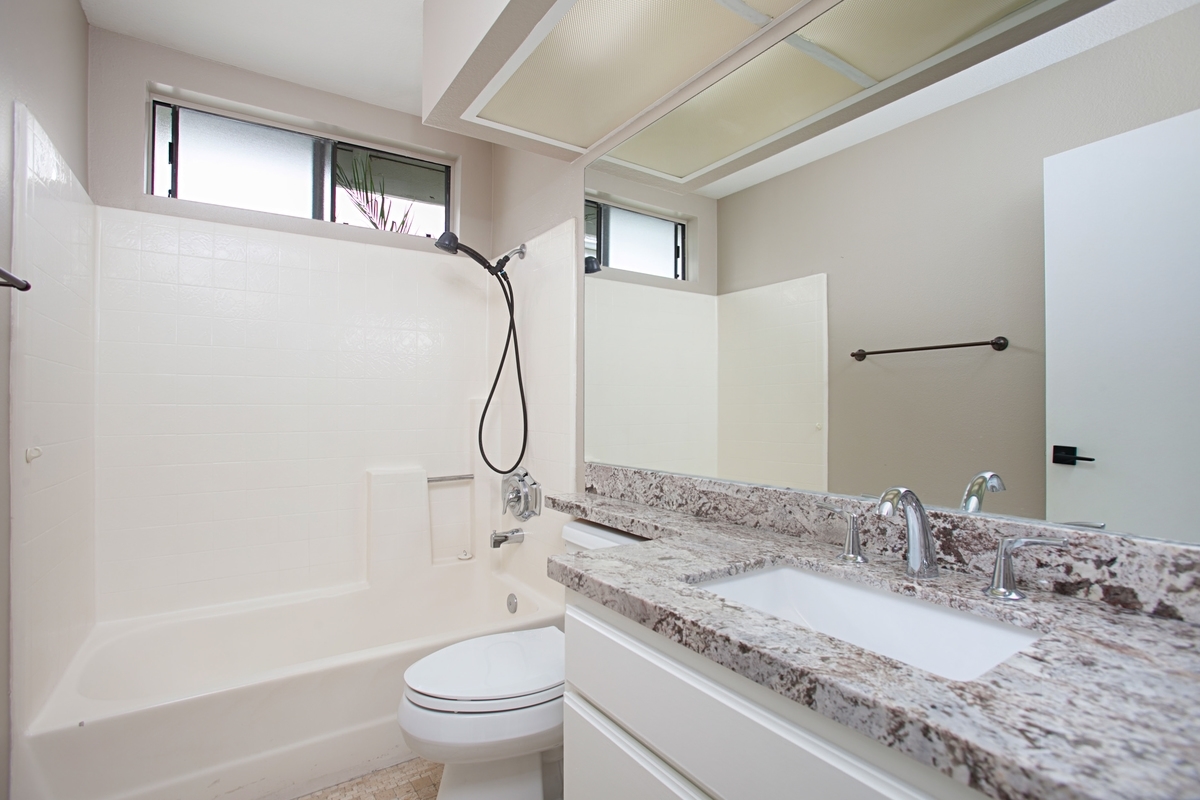830 Bluewater Road Carlsbad, CA 92011 - Photo 10 of 14