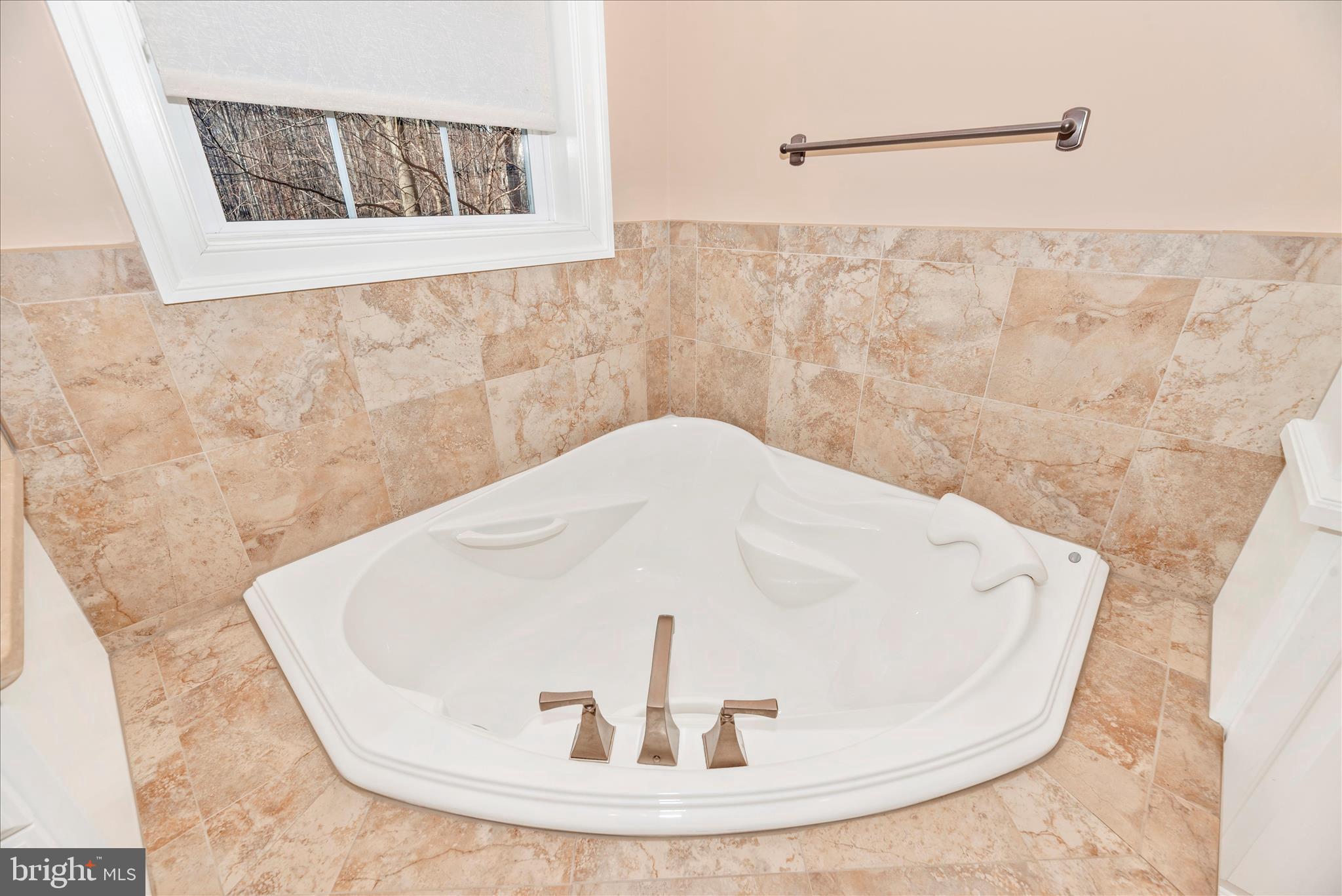 6216 Mt Phillip Road Frederick, MD 21703 - Photo 32 of 58 Primary Bathroom