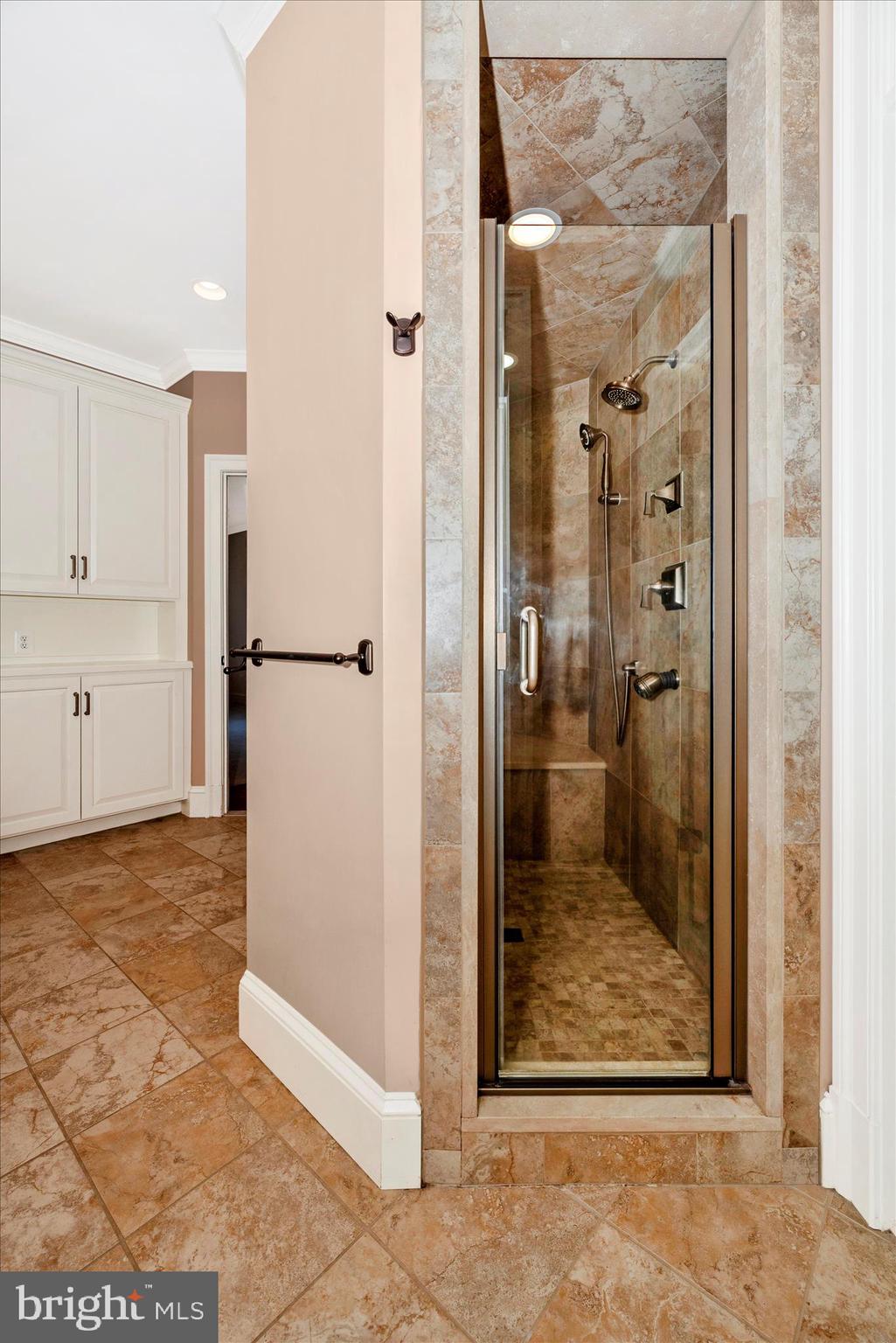 6216 Mt Phillip Road Frederick, MD 21703 - Photo 34 of 58 Primary Bathroom