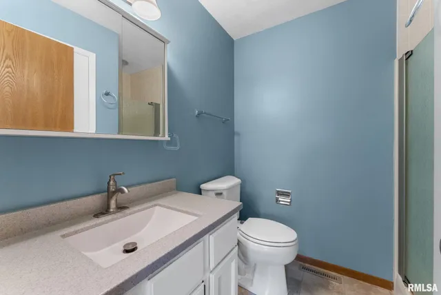 $299,900 | 2461 Bobwhite Drive, Muscatine, IA 52761