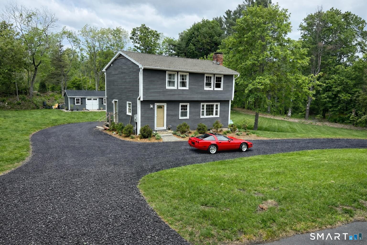 19 Botsford Hill Road Newtown, CT 06470 - Photo 2 of 11