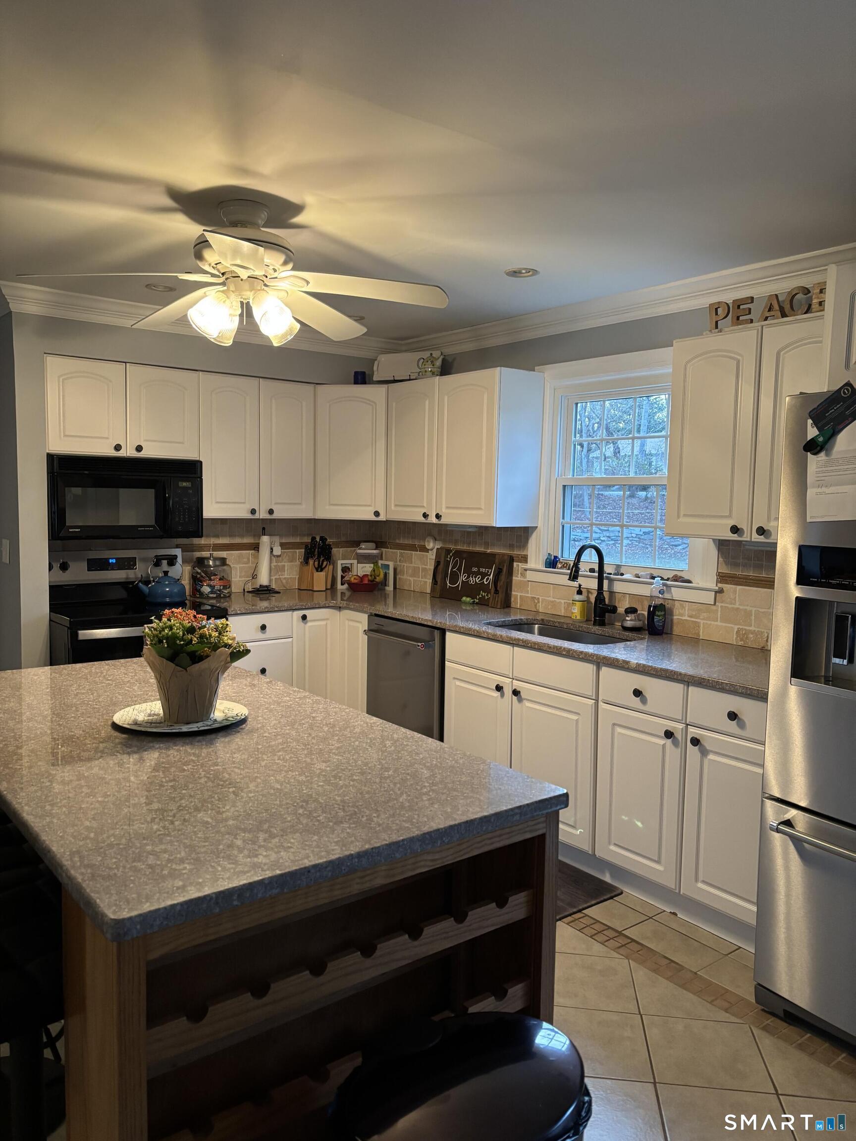 19 Botsford Hill Road Newtown, CT 06470 - Photo 9 of 11