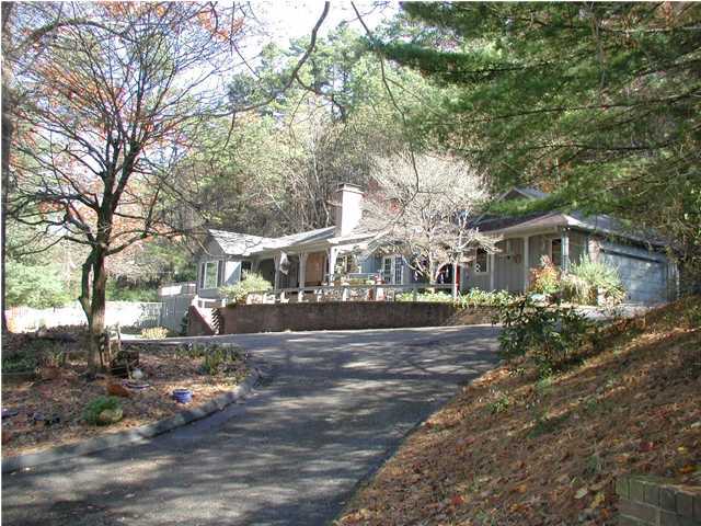 5543 Vincent Road Chattanooga, TN 37416 - Photo 1 of 15 Primary Photo
