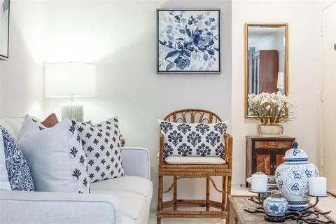 $139,500 | 4203 Avondale Avenue, Unit 202, Dallas, TX 75219