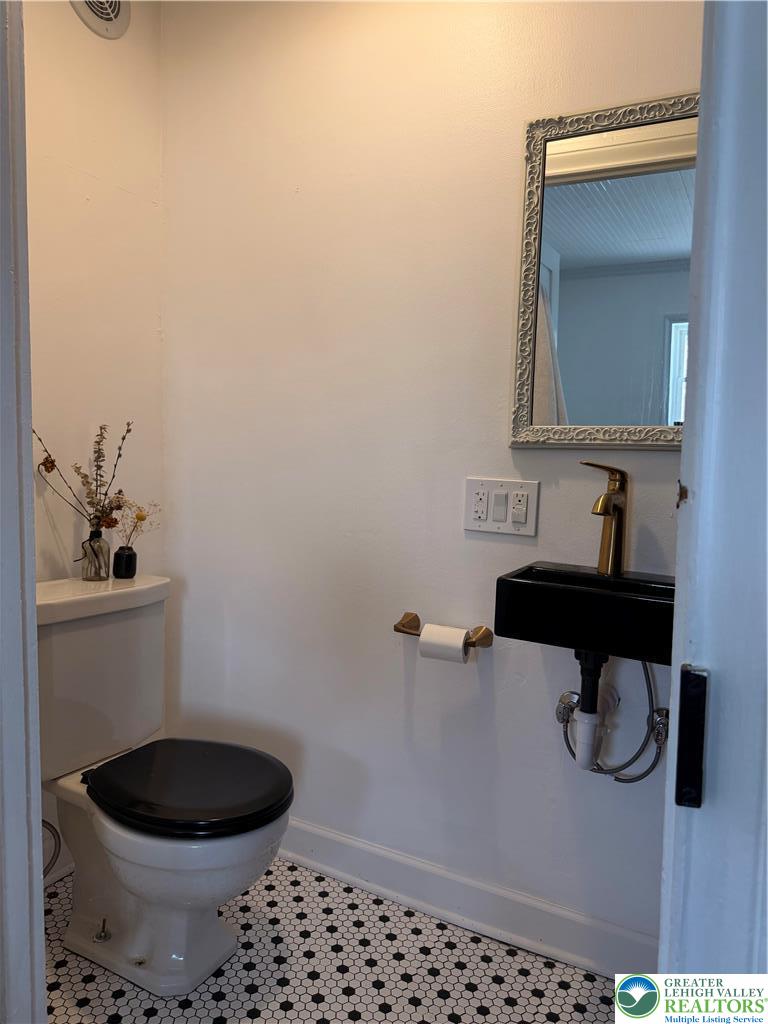 5934 Kernsville Road Orefield, PA 18069 - Photo 30 of 75