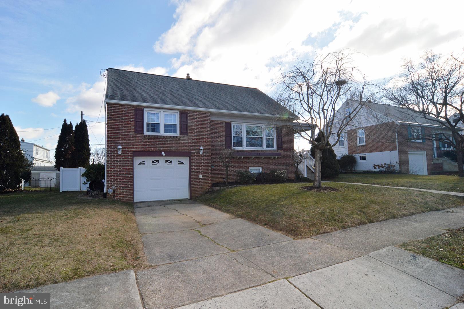 102 Eric Avenue Reading, PA 19607 - Photo 3 of 49