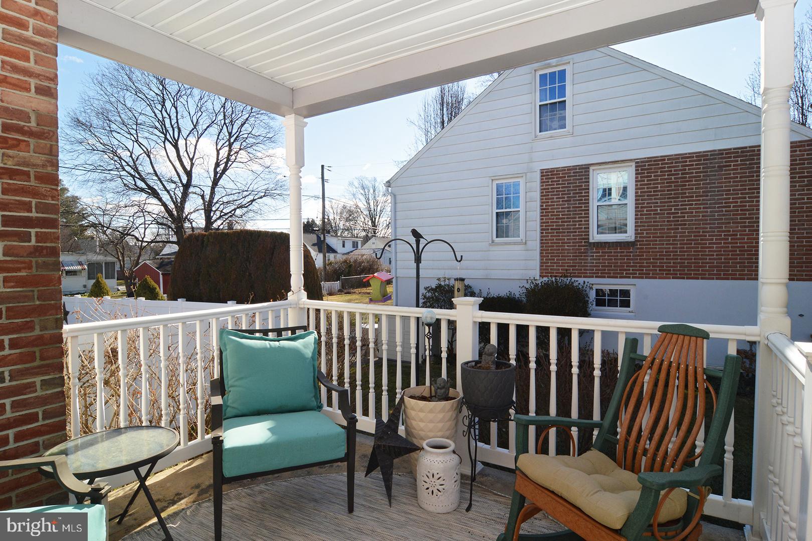 102 Eric Avenue Reading, PA 19607 - Photo 4 of 49
