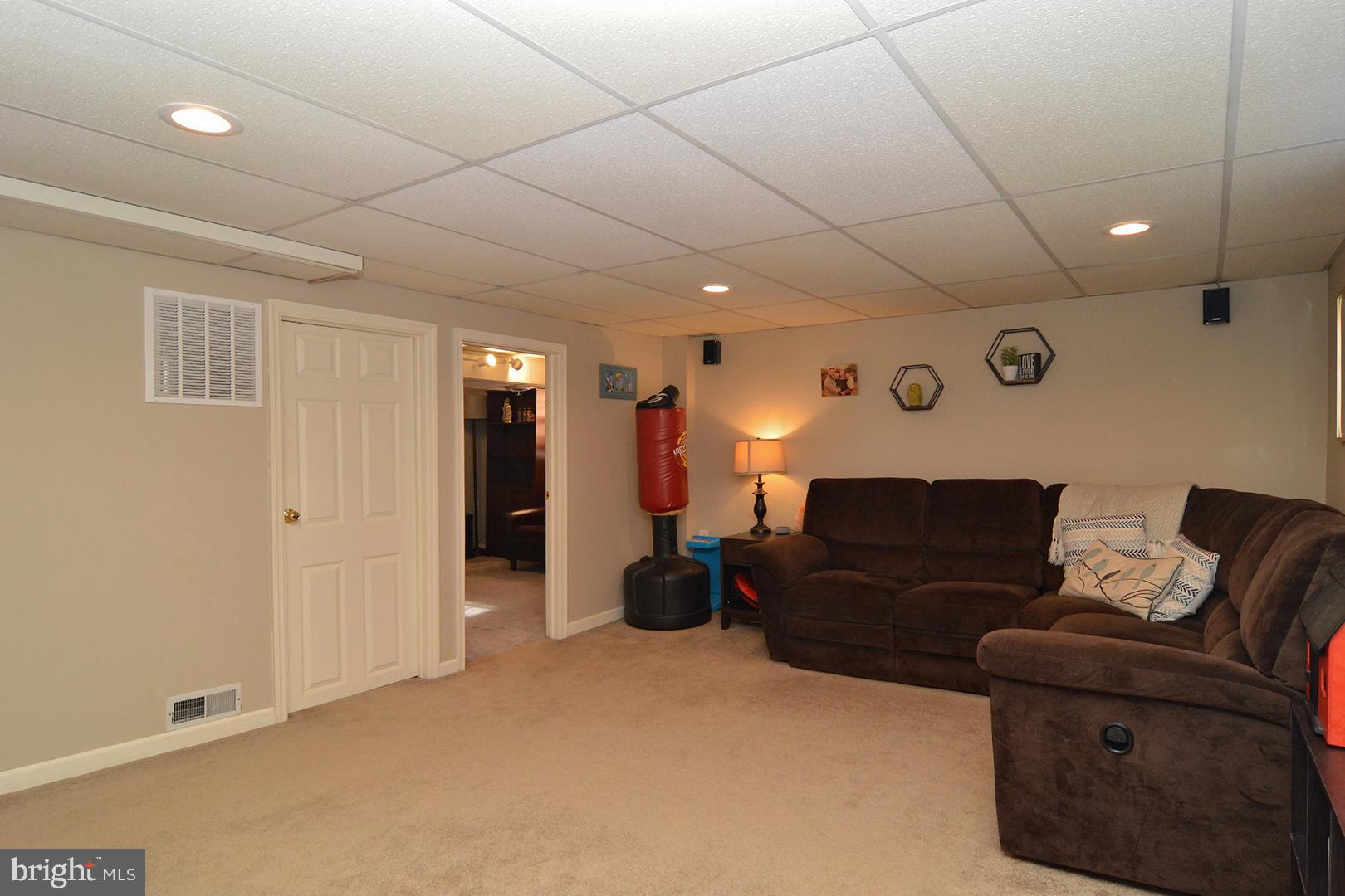 102 Eric Avenue Reading, PA 19607 - Photo 39 of 49