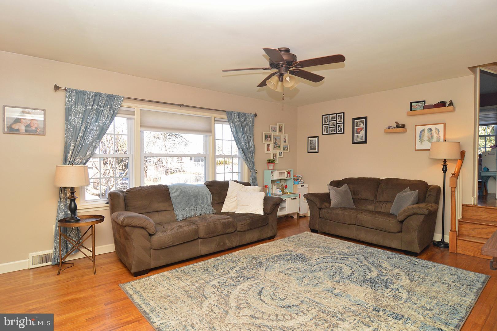 102 Eric Avenue Reading, PA 19607 - Photo 5 of 49
