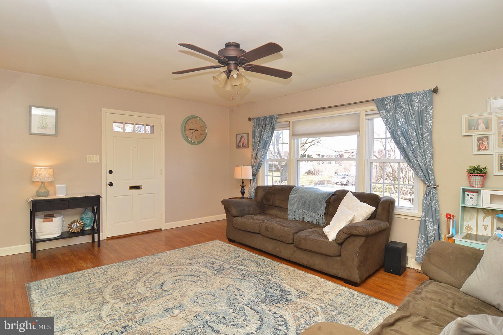 102 Eric Avenue Reading, PA 19607 - Photo 6 of 49