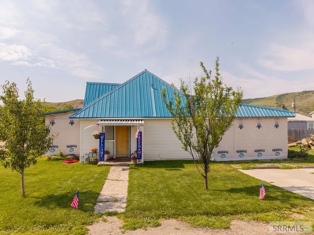 $249,500 | 485 Commercial Street, Inkom, ID 83245