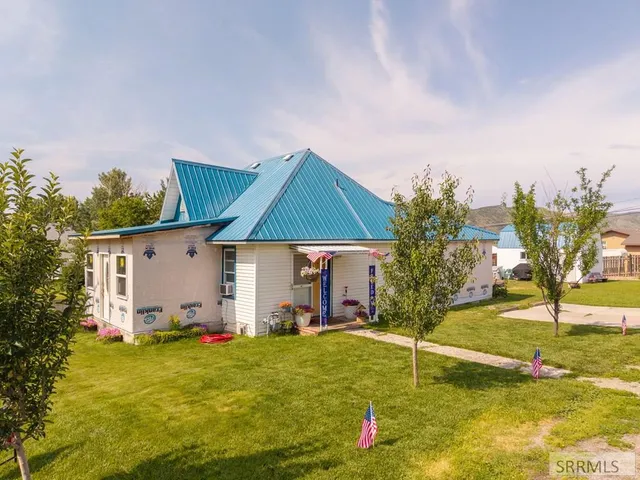$249,500 | 485 Commercial Street, Inkom, ID 83245