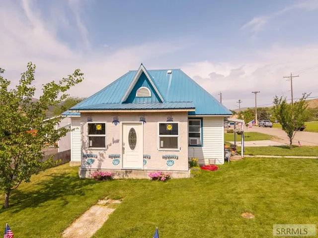 $249,500 | 485 Commercial Street, Inkom, ID 83245