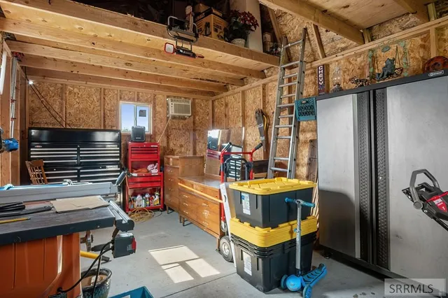 $249,500 | 485 Commercial Street, Inkom, ID 83245