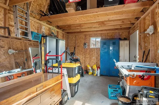 $249,500 | 485 Commercial Street, Inkom, ID 83245