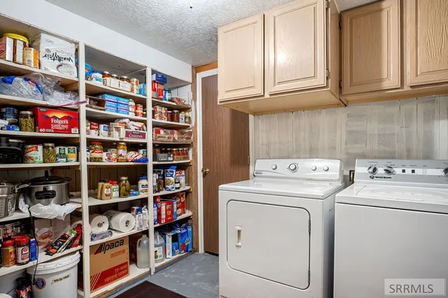 $249,500 | 485 Commercial Street, Inkom, ID 83245