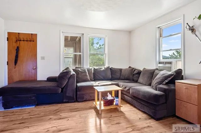 $249,500 | 485 Commercial Street, Inkom, ID 83245