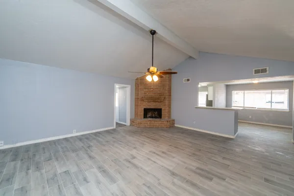 $1,800 | 3323 Silverside Drive, Katy, TX 77449